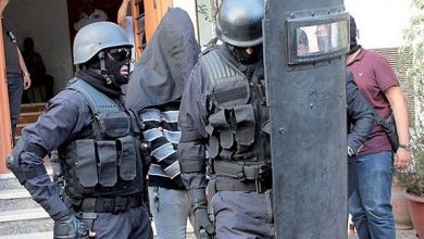 Photo of فرقة مكافحة العصابات توقف منفذي عملية سرقة طالت مقهى شهير بطنجة