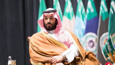 Photo of خوفا من الاحتجاجات.. ابن سلمان يختبئ في السفارة السعودية بالأرجنتين