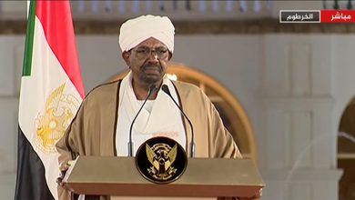 Photo of البشير يعلن الطوارئ ويحل الحكومة