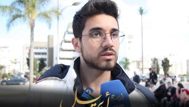 Photo of بالفيديو: طلبة كلية الطب والصيدلة بطنجة يواصلون احتجاجاتهم ضد الوزارة