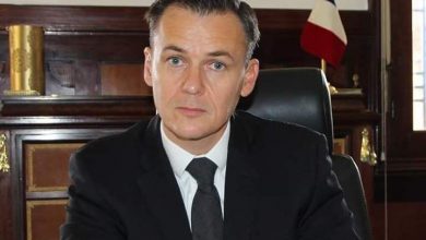 Photo of منظمة حقوقية وإعلامية تستنكر تعامل قنصلية فرنسا بطنجة مع طالبي “الفيزا”