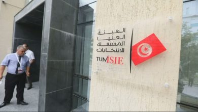 Photo of بينهم سيدتان.. العليا للإنتخابات بتونس تقبل 26 ترشيحا للرئاسيات