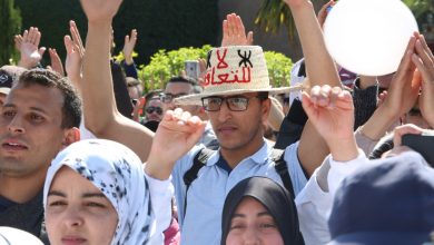 Photo of تطوان..الأساتذة المتدربون يحتجون أمام مقر الأكاديمية بسبب عدم صرف منحهم