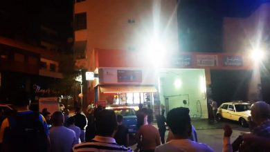 Photo of بالفيديو: حرب طاحنة بالسيوف بين لصين وشباب حي المصلى داخل محطة للوقود بطنجة