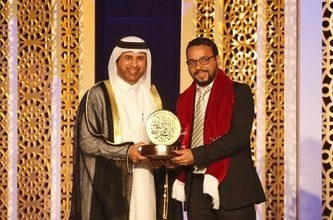 Photo of الشاعر محمد عريج يؤكد سيطرة المغاربة على جوائز “كتارا”