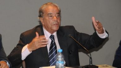 Photo of الملك يعزي في وفاة قيدوم الإعلاميين المغاربة