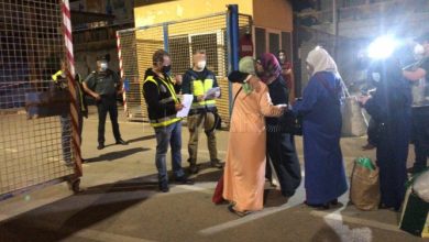 Photo of السلطات المغربية تستقبل دفعة ثالثة من العالقين بسبتة فجر اليوم الإثنين