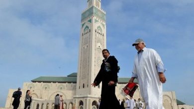 Photo of أجواء حارة نسبيا مع سحب منخفضة ورياح قوية ببعض المناطق