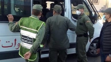 Photo of طنجة.. السلطات تغلق مقهى بكورنيش المدينة وتعتقل مالكها