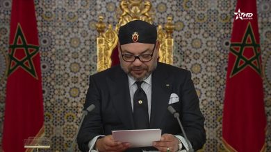 Photo of خطاب المسيرة الخضراء .. الملك يعزز القسم الخالد بمسيرة تنموية كبرى بالاقاليم الجنوبية