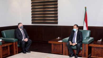 Photo of الأمريكيون يفشلون في إقناع السودان بالتطبيع مع إسرائيل
