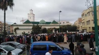 Photo of وداعا صلاح.. حزن وألم في جنازة  “الغماري” الذي خطف قلوب المغاربة