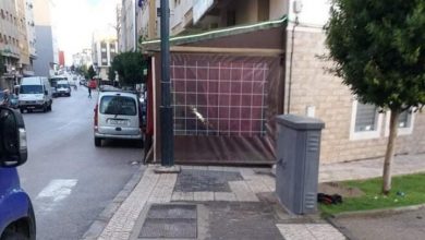 Photo of طنجة: ساكنة حومة الحداد تشتكي صاحب مقهى احتل الملك العام