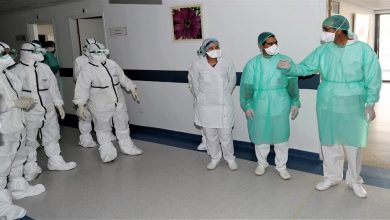 Photo of الأطباء الداخليون والمقيمون يستنكرون عدم صرف منح كوفيد-19