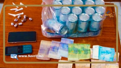 Photo of طنجة: عناصر “La bag” توقف مروج مخدرات وخمور على مستوى كورنيش المدينة