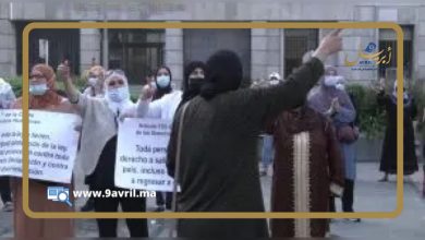 Photo of العاملات المغربيات العالقات بسبتة يهددن بالإضراب عن الطعام