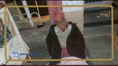 Photo of مؤلم.. سيدة مسنة تخيط فمها أمام مقر جماعة احتجاجا ضد “الحكرة” والتهميش