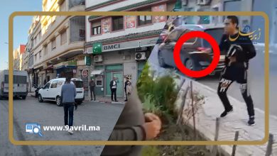 Photo of طنجة.. شاب مضطرب يقتحم وكالة بنكية ويهدد مواطنين بالسلاح الأبيض