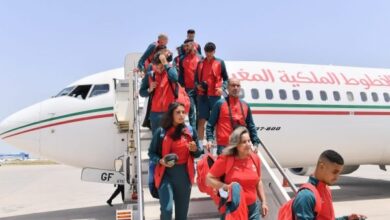 Photo of الوفد الاعلامي المغربي يصل الى تونس بعد فضيحة منع الجزائر دخولهم لتغطية بطولة دولية