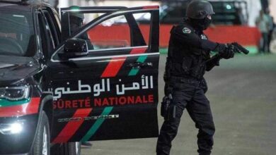 Photo of استعمل سلاحه الوظيفي.. شرطي يوقف جانح روع المواطنين وهدد رجال الامن