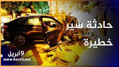 Photo of بسبب السرعة المفرطة.. سيارة رباعية الدفع تصطدم بمبنى وتخلف خسائر مادية فادحة