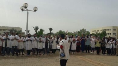 Photo of بعد 9 أيام..القضاء يأمر بتفكيك اعتصام الممرضين في المستشفى الجامعي مع النفاذ المعجل