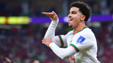 Photo of بعد الإساءة للاعب الدولي “زكرياء أبوخلال”.. الجامعة تدين المس به وتلجأ للقضاء