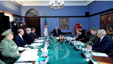Photo of جنرالات الجزائر يعقدون أول “مجلس حرب” لتدارس سيناريوهات الحرب ضد المغرب