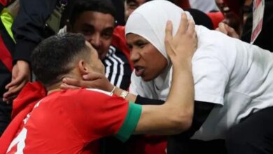 Photo of بعد اتهام إبنها بالاغتصاب..والدة أشرف حكيمي تخرج عن صمتها