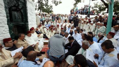 Photo of على غير العرف.. الشرفاء العلميين يحيون نسخة 15 شعبان في ضريح جدهم القطب