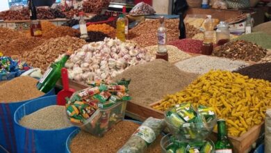 Photo of قبل أيام من رمضان.. السلطات تحجز لحوما غير مرخصة ومواد غذائية فاسدة