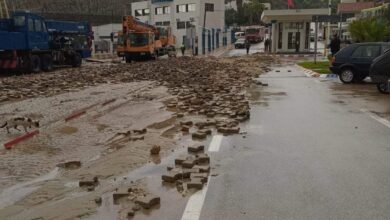 Photo of صور.. الأمطار الغزيرة والسيول تغرق مدنا بشمال المملكة