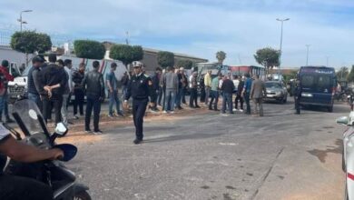 Photo of إصابة عناصر شرطة وتوقيف 170 في أعمال شغب عنيفة