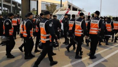Photo of إصابات خطيرة في صفوف رجال الشرطة يطيح بـ49 شخصا  على هامش مباراة الوداد والدفاع الجديدي
