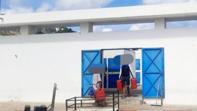 Photo of تخزين عشوائي للمحروقات بميناء طنجة دون أدنى شروط السلامة يثير مخاوف العاملين به