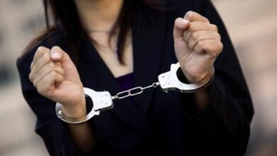 Photo of اعتقال موظفة بنكية بتهمة اختلاس 500 مليون