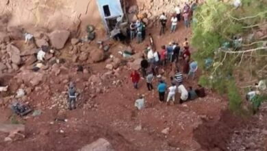 Photo of ارتفاع ضحايا فاجعة انقلاب سيارة للنقل المزدوج بأزيلال الى 24 ضحية