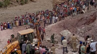 Photo of أب و ابنه يلقيان حتفهما في حادث انهيار ردم من الأتربة