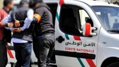 Photo of باستعمال السلاح الوظيفي ..توقيف ثلاثيني عرض مواطنين ورجال الامن للخطر