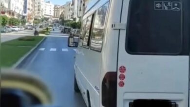Photo of أمن طنجة يتفاعل بسرعة وجدية مع مخالفات سائق نقل سري متهور