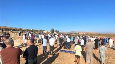 Photo of جنازة مهيبة لأحد ضحايا رصاص وهمجية البحرية الجزائرية