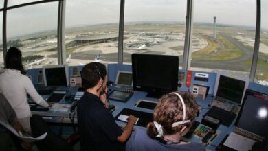 Photo of المراقبون الجويون يلوحون بإضراب قد يشل مطارات المملكة
