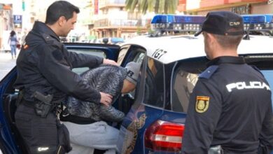 Photo of نهاية رحلة الهروب: زوجان يسقطان في طريفة بعد خطة دقيقة لتهريب أطفالهما للمغرب