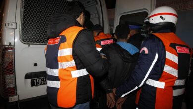 Photo of لفافات كوكايين تطيح بأفراد شبكة لترويج المخدرات (صورة)