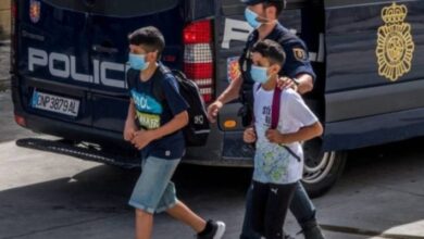 Photo of خلاف في إسبانيا بين الحكومة والقضاء بسبب إعادة مهاجرين قاصرين إلى المغرب