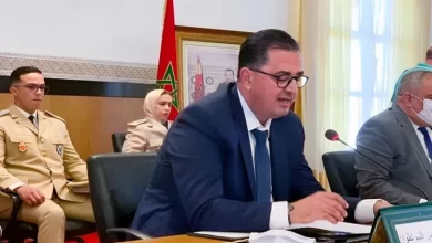 Photo of الوالي التازي يعد بالقضاء على دور الصفيح بالعرائش -فيديو-