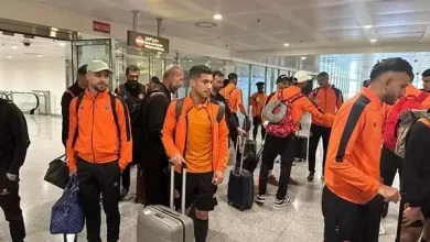 Photo of قبل ساعات من إنطلاق المباراة.. بعثة فريق نهضة بركان لازلت تنتظر الافراج عن أقمصتها