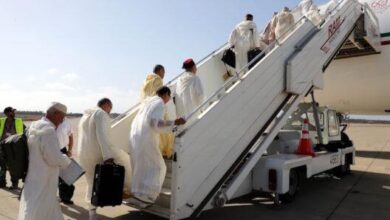 Photo of بسبب عطب تقني.. الخطوط الملكية المغربية ترسل طائرة لنقل معتمرين مغاربة عالقين بمطار دبي