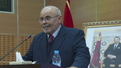 Photo of الأسرة الإعلامية بالمملكة تفقد أحد أبرز روادها الصحفي “عبد الصادق بنعيسى”