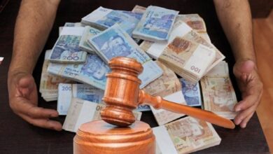 Photo of أنباء عن تفتيش منزل مستشار وزير العدل السابق المتهم بتلقي رشوة 30 مليون سنتيم